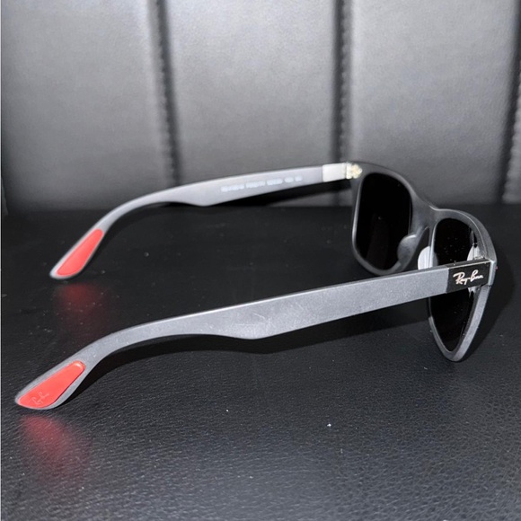 Limited edition , RayBan/ Ferrari sunglasses - Picture 9 of 10